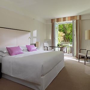 Kamer met een King Size Bed